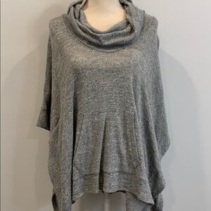 Splendid Cowel Neck Ponch with half Sleeve